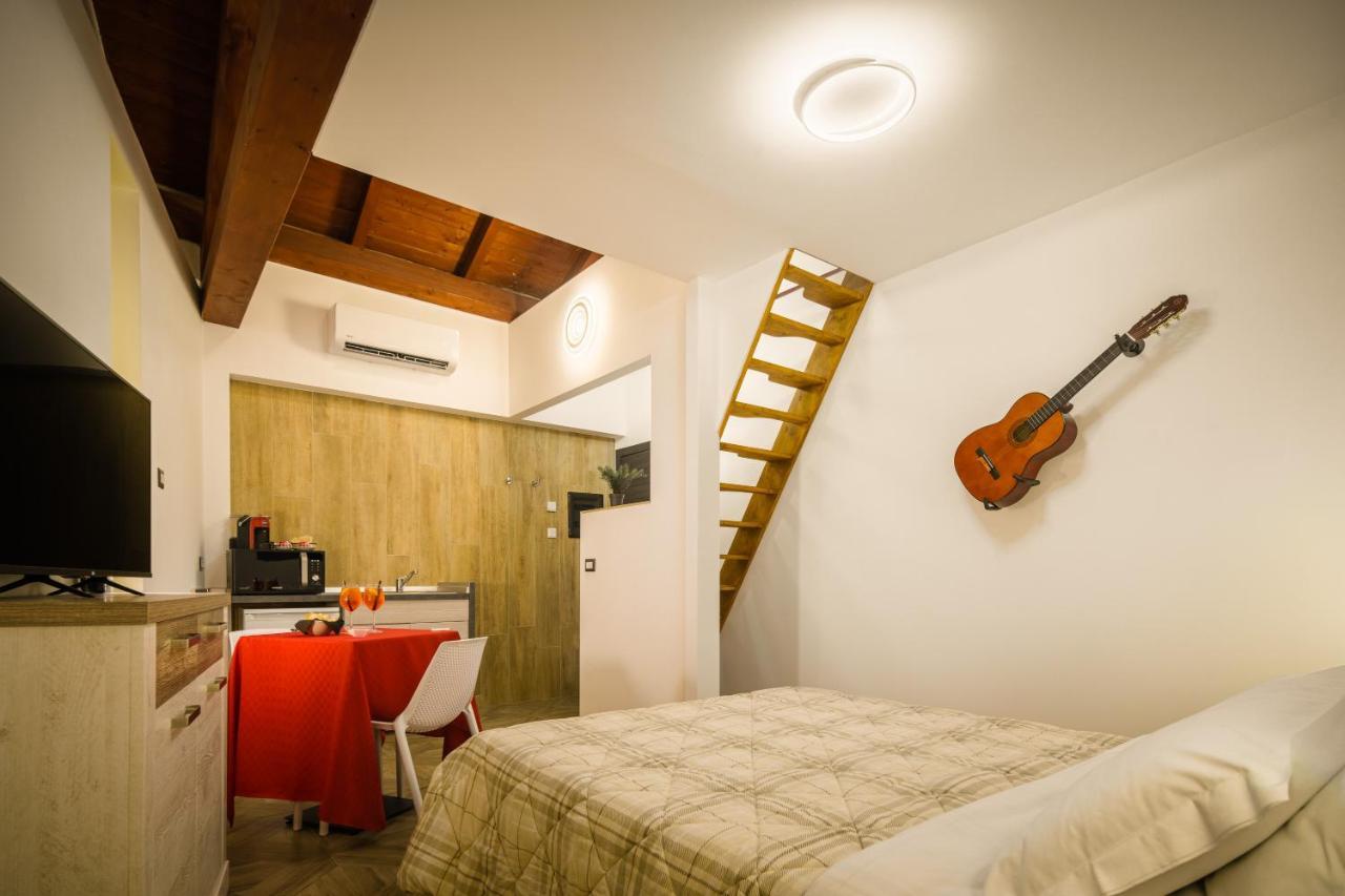 Monsuite Relais - Chalet Монсеррато Экстерьер фото